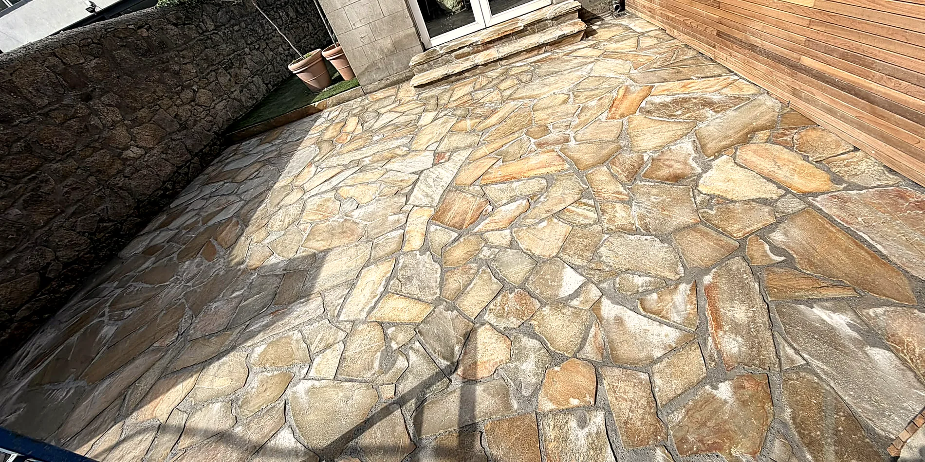 Quartz Crazy Paving & Cedar Courtyard, Harold&rsquo;s Cross