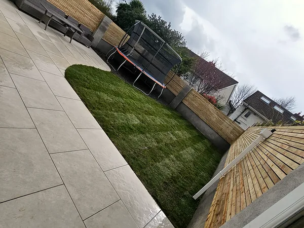 Garden fencing in South Dublin by Dundrum Paving
