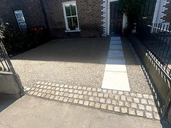 Gravel driveway in South Dublin by Dundrum Paving