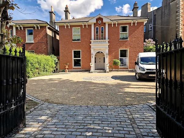Gravel driveway in South Dublin by Dundrum Paving