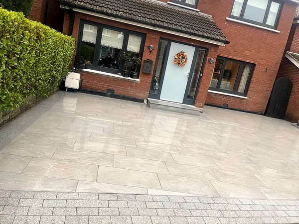 Porcelain paving in South Dublin by Dundrum Paving