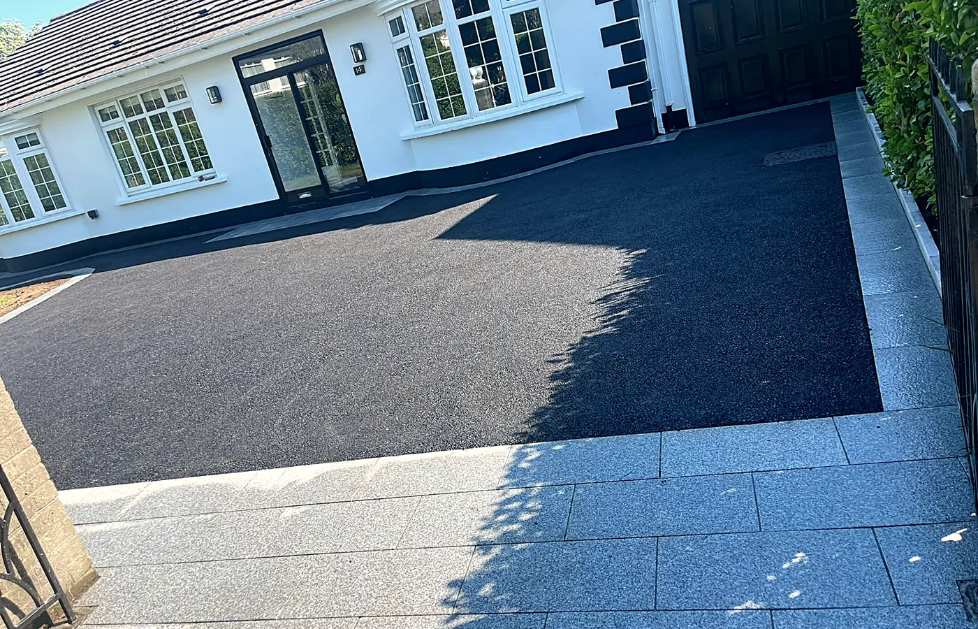 Tarmac, Gravel Or Paving: Which Driveway Is Right For You?