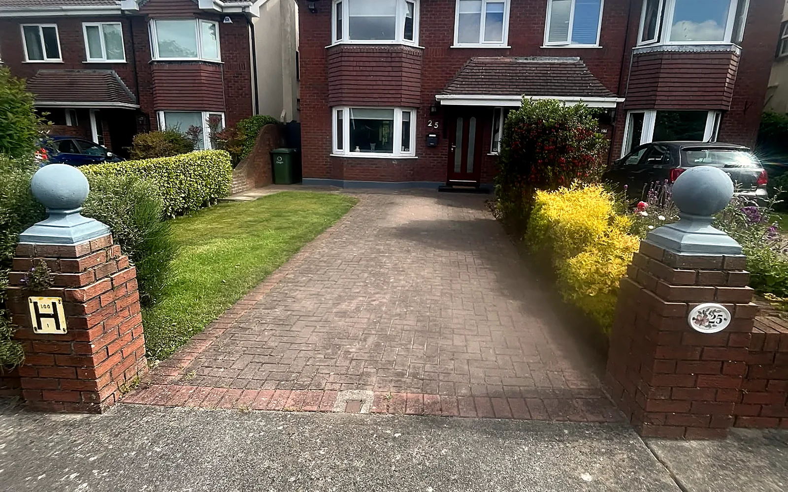 Tarmac Driveway & Granite Edging, Ballinteer - before