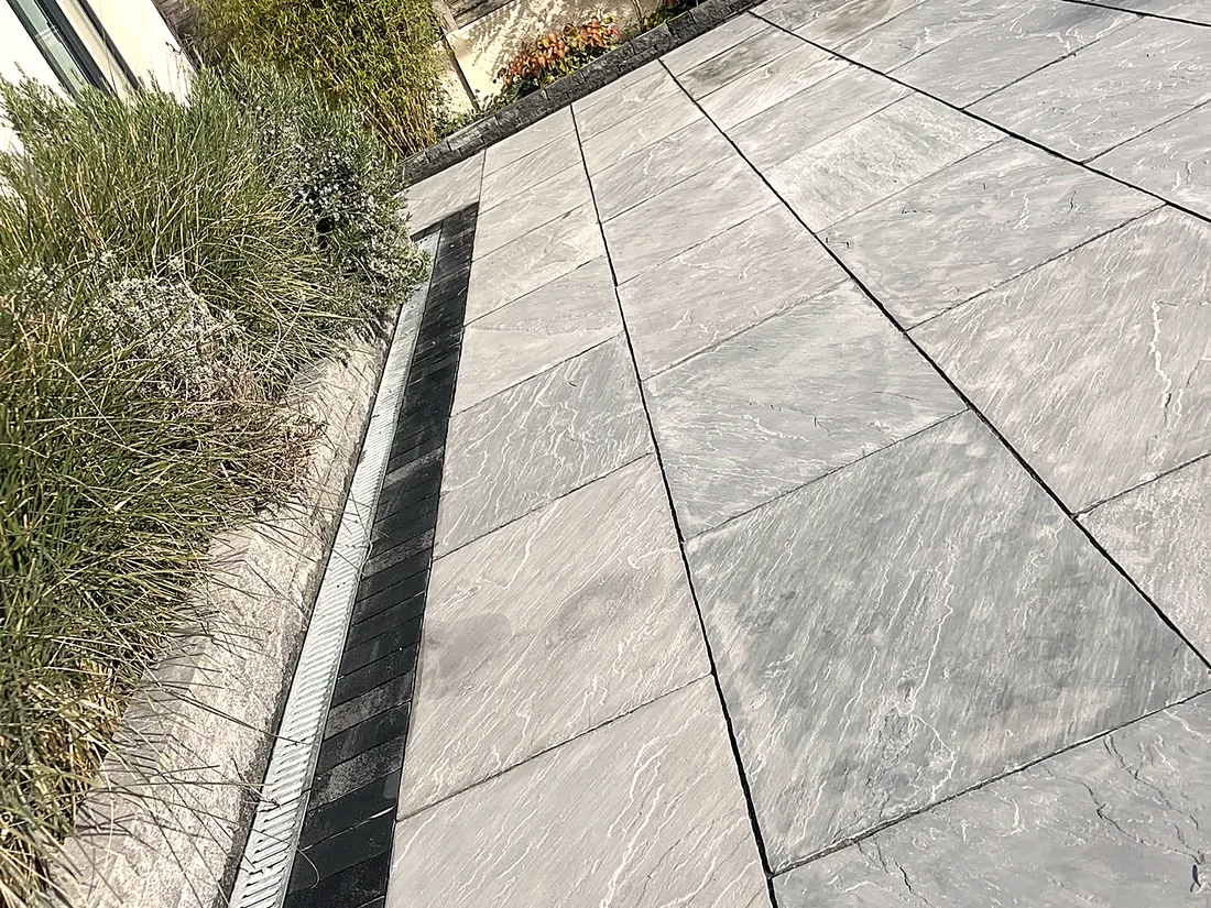 Limestone Driveway & Connemara Walling, Blackrock