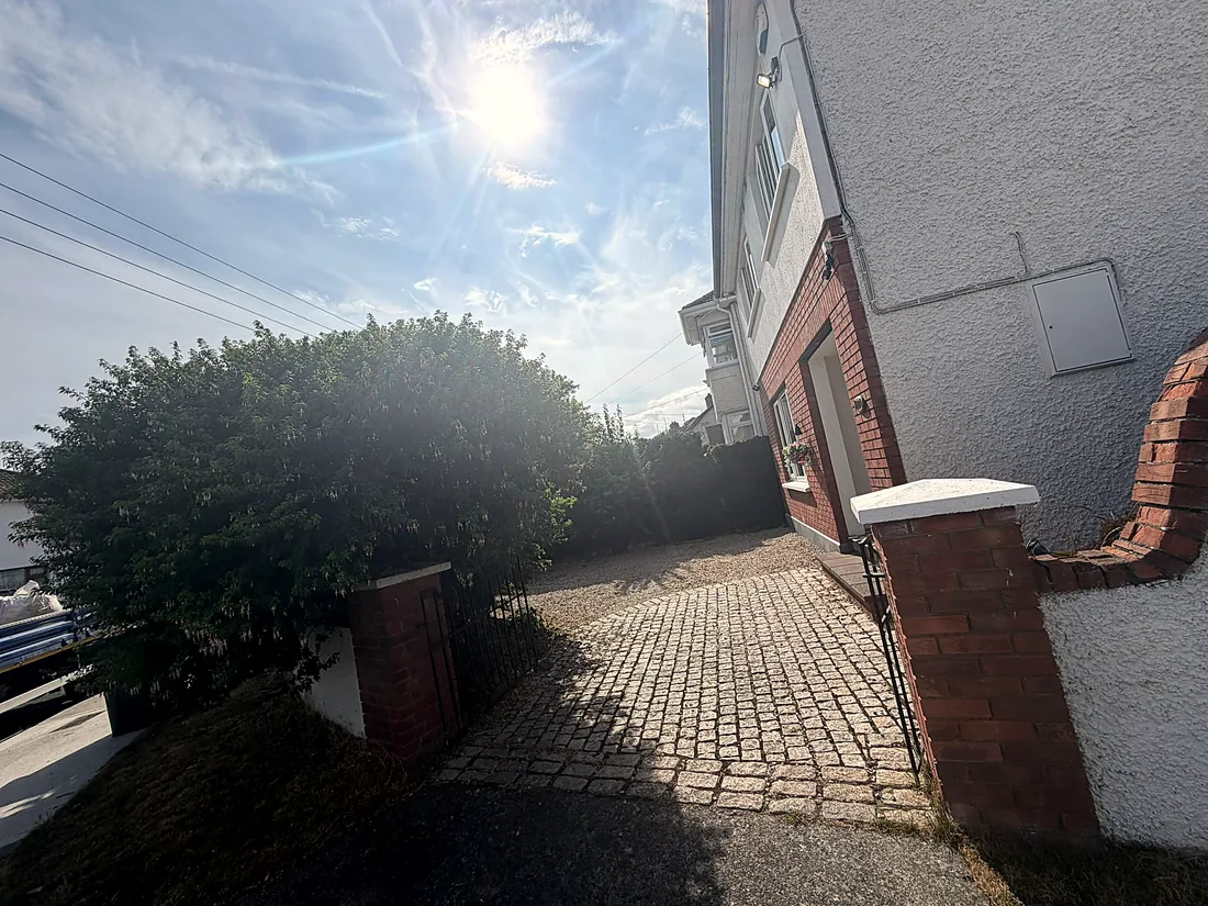 Gravel Driveway & Cobble Apron, Churchtown