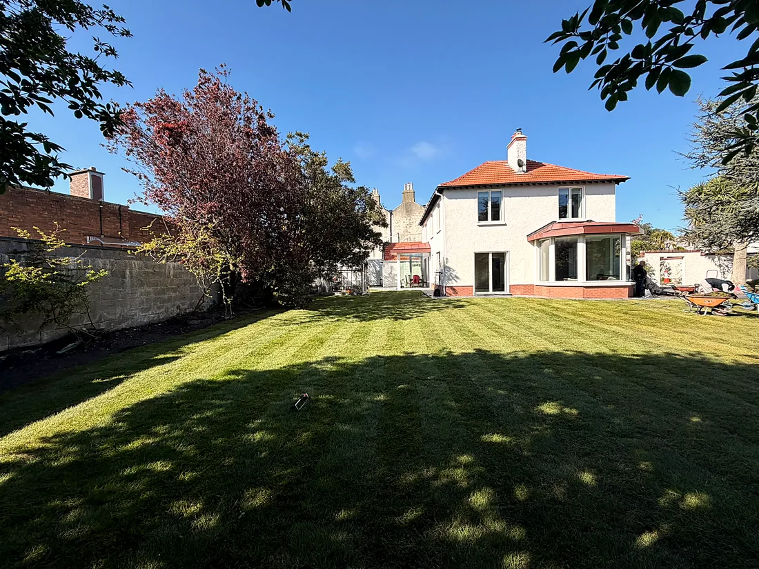 New Lawn, Slate Patio & Clay Pavers, D&uacute;n Laoghaire
