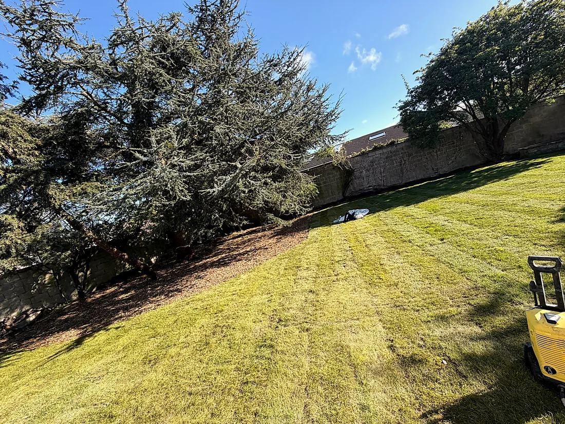 New Lawn, Slate Patio & Clay Pavers, D&uacute;n Laoghaire