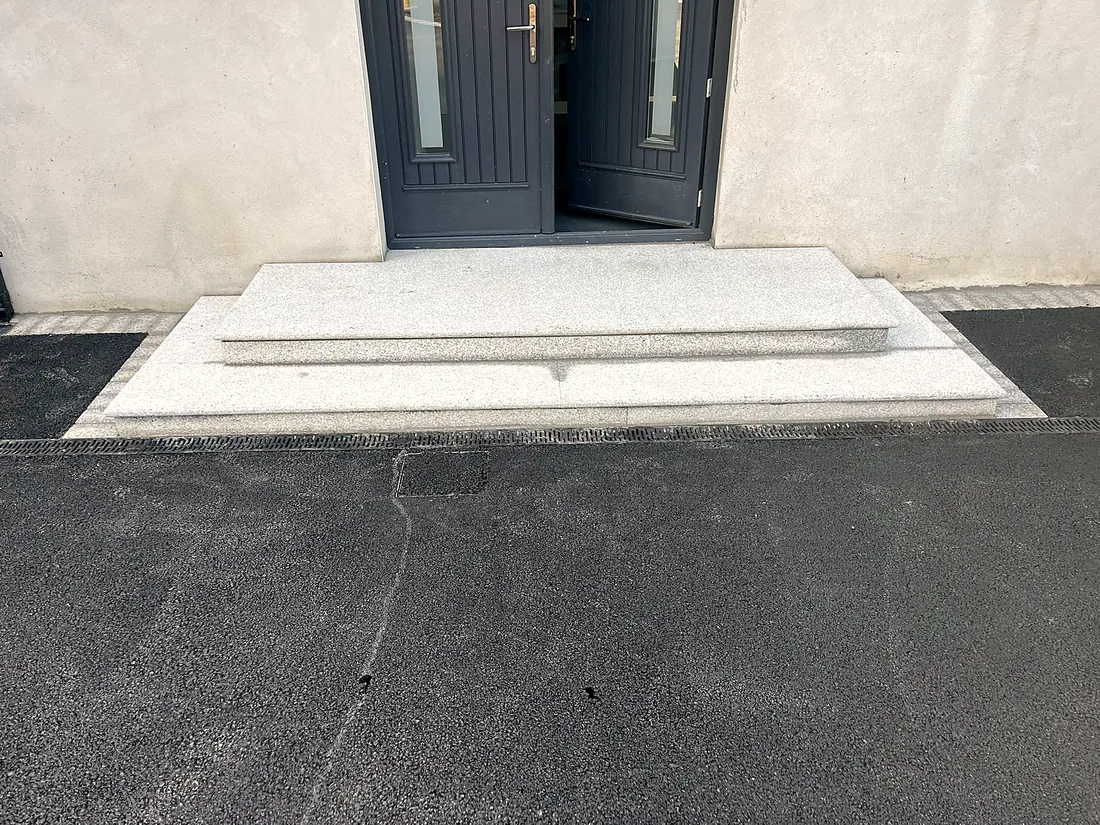 Tarmac & Granite Driveway, Foxrock