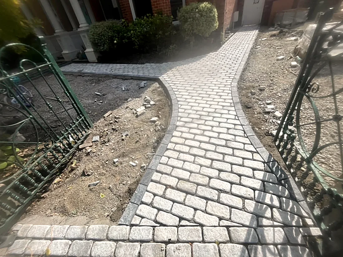 Granite Cobble Driveway & Pebble Borders, South Dublin