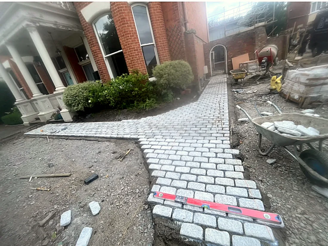 Granite Cobble Driveway & Pebble Borders, South Dublin