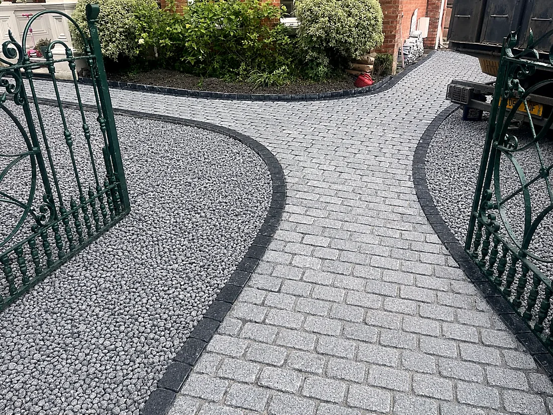 Granite Cobble Driveway & Pebble Borders, South Dublin