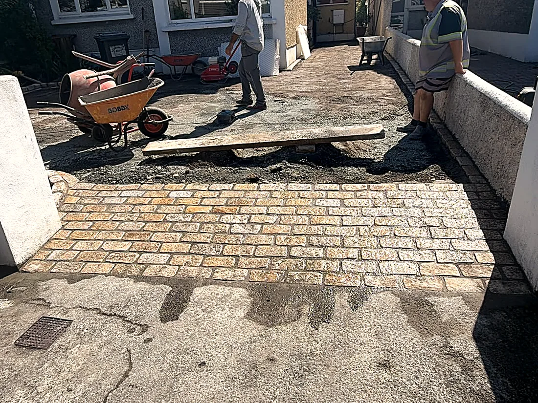 Gravel Driveway & Cobble Apron, Rathfarnham