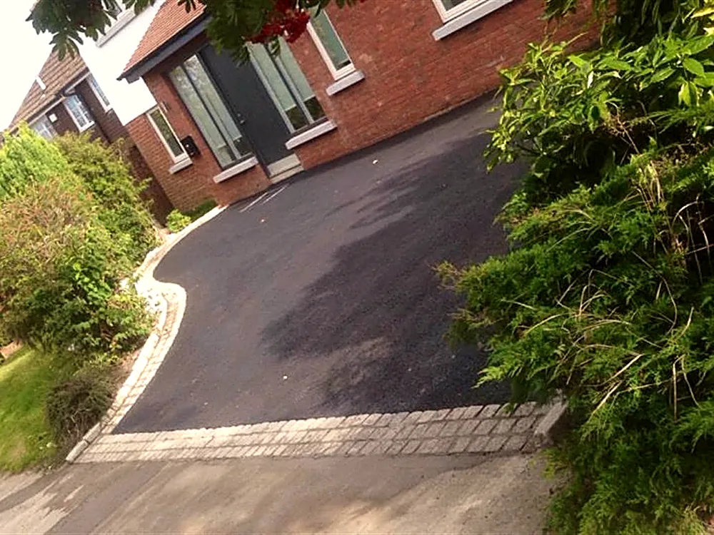 Tarmac driveway with mature hedge, South Dublin